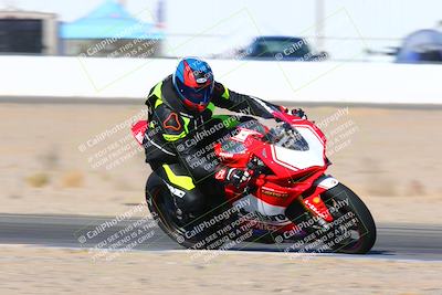 media/Jan-08-2022-SoCal Trackdays (Sat) [[1ec2777125]]/Turn 15 Inside (950am)/